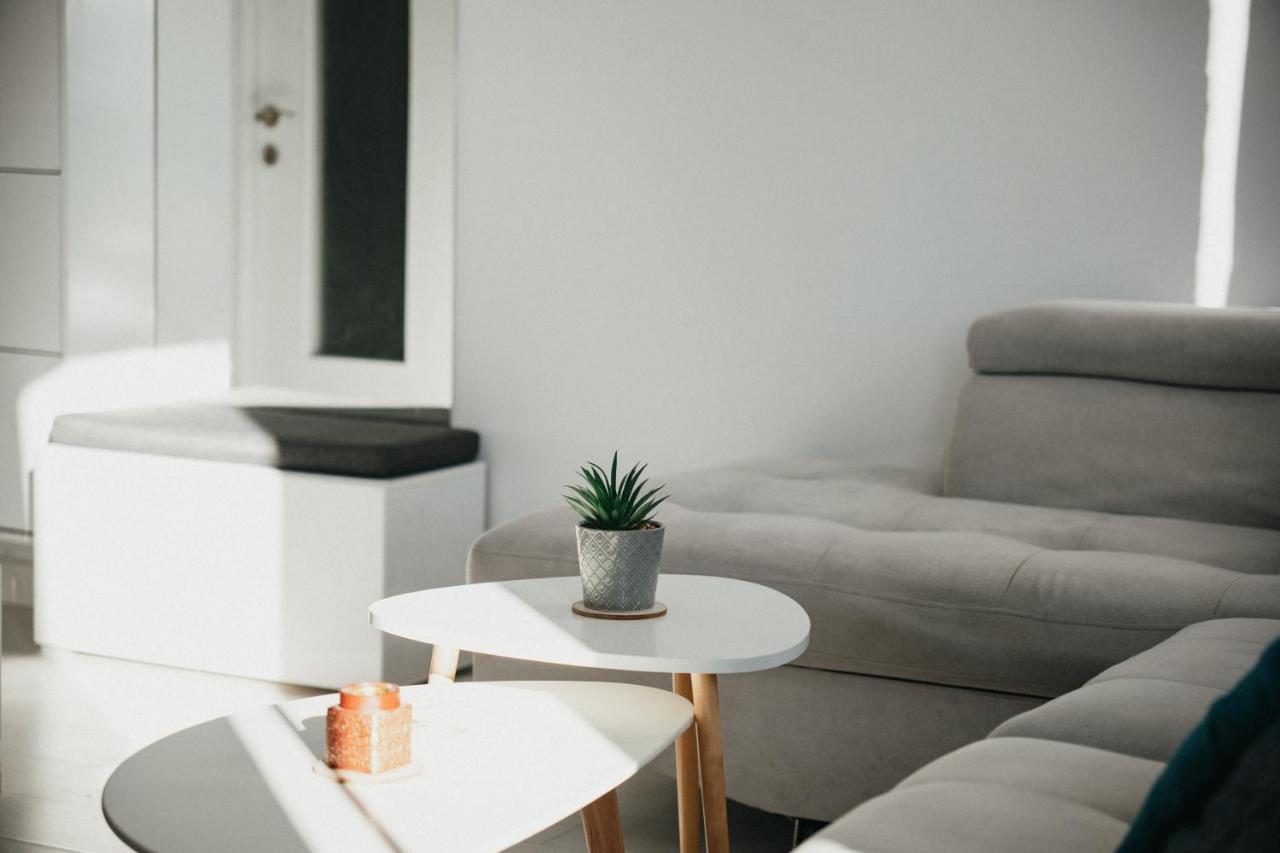 Train Station Modern App - The Nest Apartment Tirana Bagian luar foto